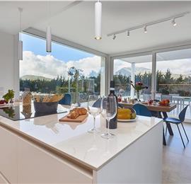 3 bedroom villa with infinity pool, jacuzzi & sauna, Castellammare del Golfo, sleeps 6